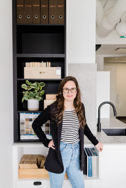 karine-boivin-designer-a-propos-emilie